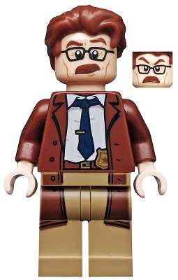 Commissioner James Gordon with Reddish Brown Hair and Long Coat