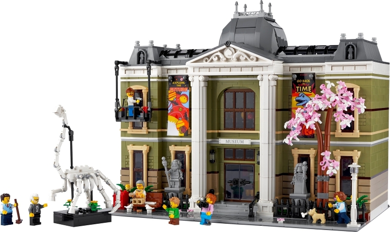 LEGO set: 10326-1, Natural History Museum