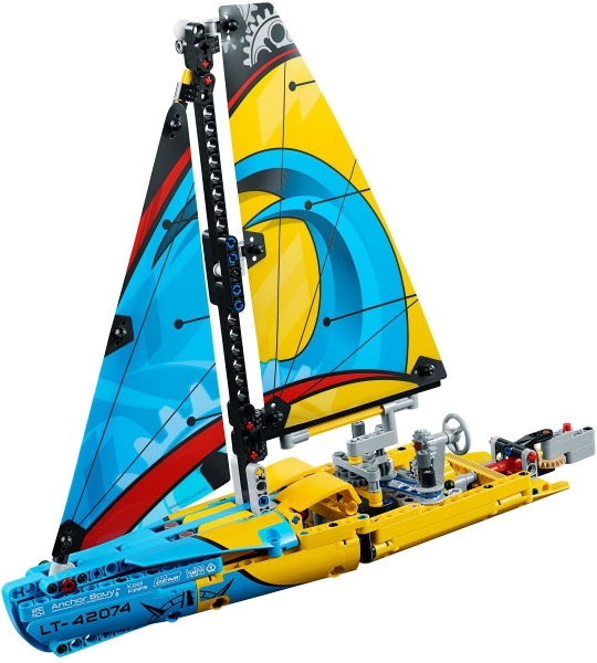 42074-1 Racing Yacht