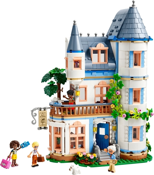 LEGO set: 42638-1, Castle Bed and Breakfast