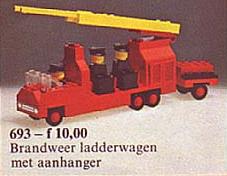 693-1 Fire Engine with Firemen