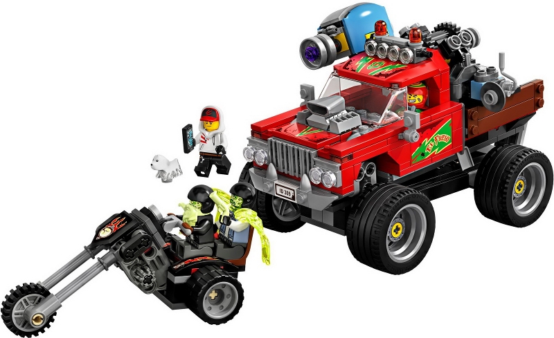 70421-1 El Fuego's Stunt Truck