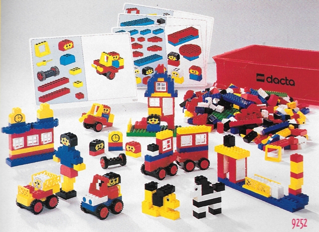 9252-1 Large LEGO Basic Set (1994 Version)