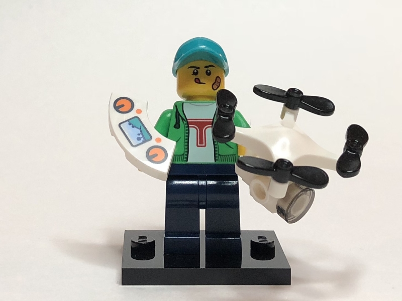 Drone Boy, Series 20 (Complete Set with Stand and Accessories)