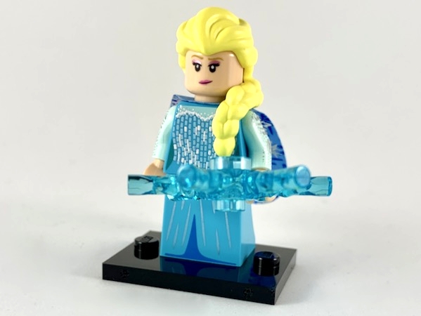 Elsa, Disney, Series 2 (Complete Set with Stand and Accessories)