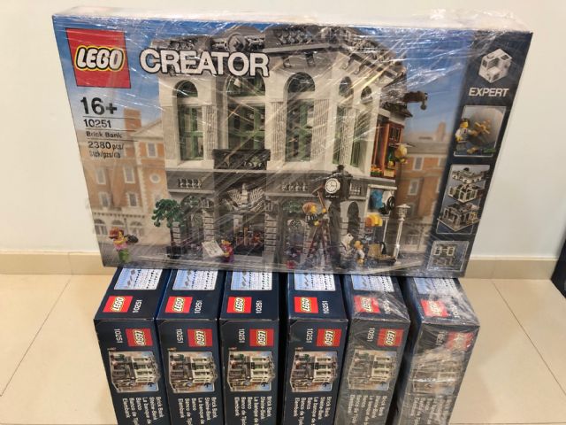 Set 10251 1 Brick Bank Creator Expert Modular Buildings BrickLink